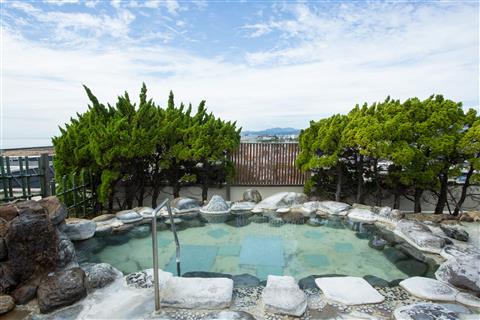 2泊目：湯元 啄木亭　露天風呂